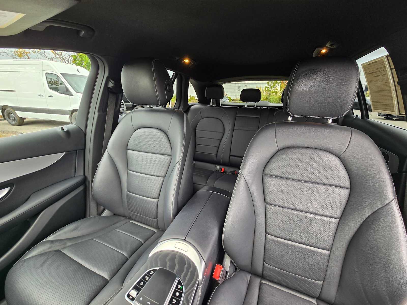 Used 2021 Mercedes-Benz GLC 300 4MATIC image 21