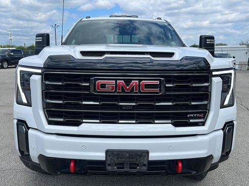 Used 2024 GMC Sierra 2500 AT4 w/ AT4 Premium Plus Package AWD/4WD image 2