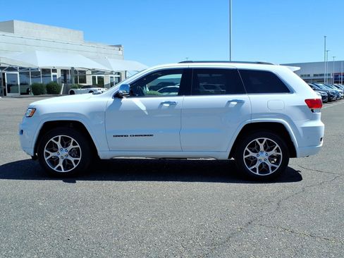 Used 2020 Jeep Grand Cherokee Overland image 4
