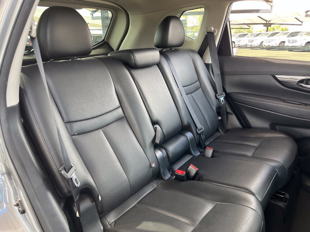 Used 2018 Nissan Rogue SL AWD/4WD image 28