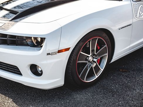Used 2010 Chevrolet Camaro SS w/ RS Package image 33
