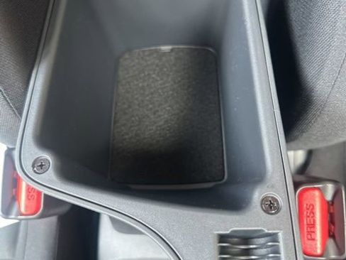 New 2025 Nissan Kicks Play S image 18