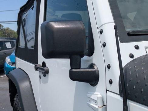 Used 2016 Jeep Wrangler Sport AWD/4WD image 12