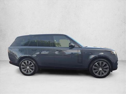 Used 2025 Land Rover Range Rover SE AWD/4WD image 4