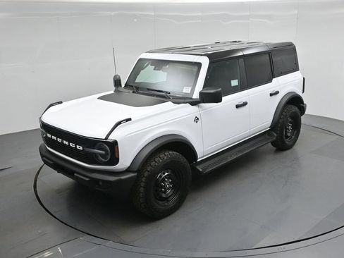 New 2026 Ford Bronco Outer Banks image 36