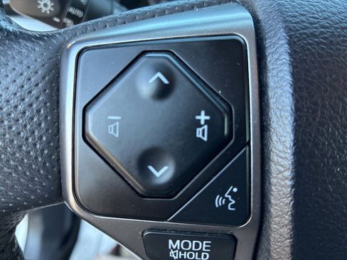 Used 2021 Toyota Tacoma SR5 image 11