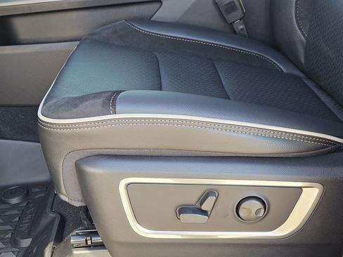 New 2026 RAM 1500 Laramie w/ Night Edition image 28