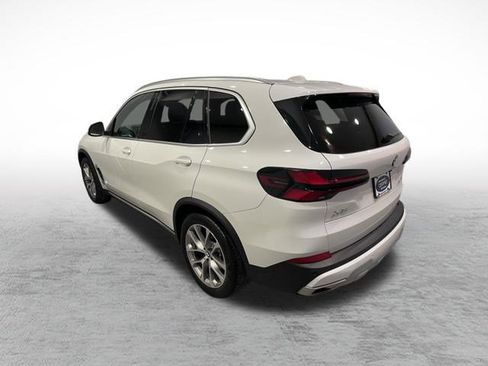 Used 2024 BMW X5 xDrive40i AWD/4WD image 4