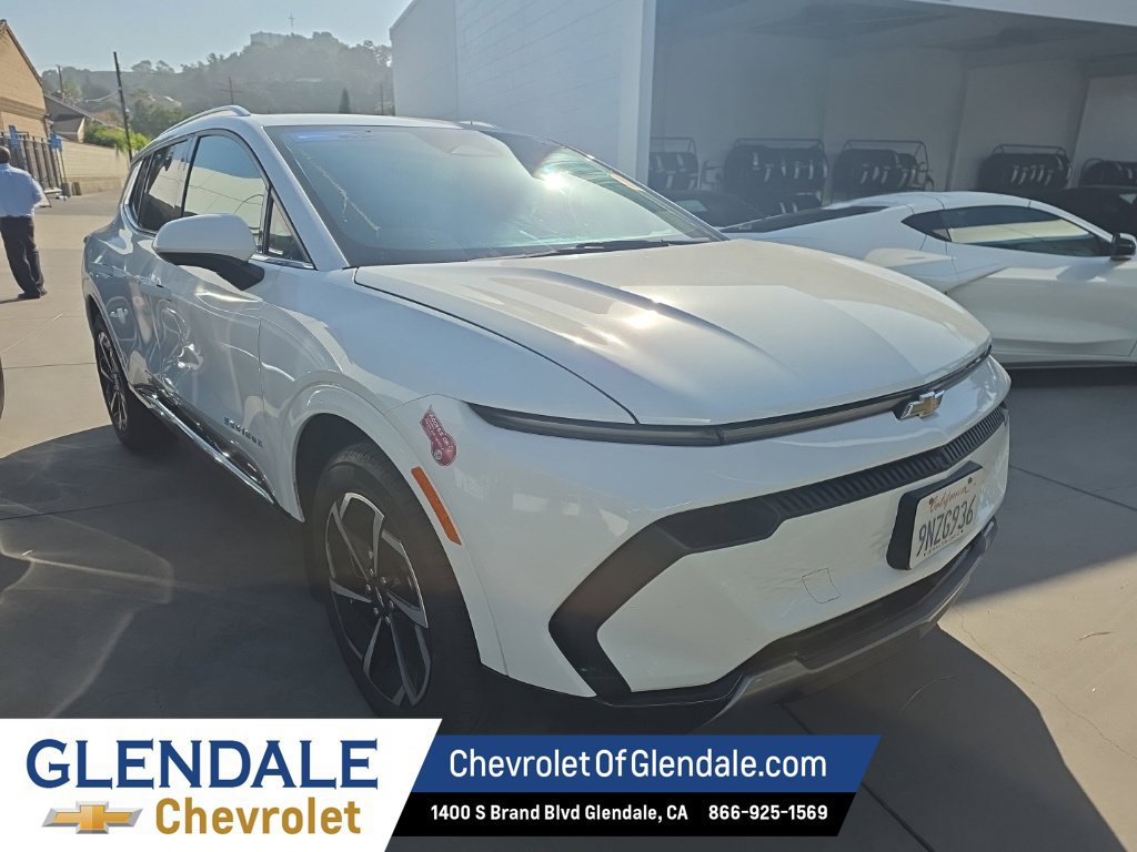 Used 2024 Chevrolet Equinox EV LT w/ LPO, Active Package FWD image 6