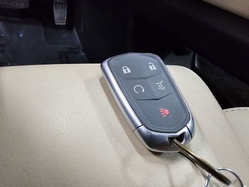 Used 2017 Cadillac XT5 Luxury w/ Driver Awareness Package image 41