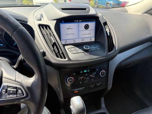 Used 2018 Ford Escape SEL AWD/4WD image 9
