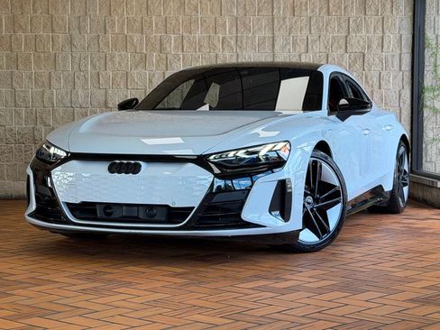 Used 2024 Audi RS e-tron GT w/ Ceramic Brake Package AWD/4WD image 3