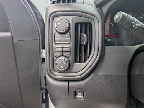 New 2026 Chevrolet Silverado 2500 Custom w/ Custom Value Package AWD/4WD image 19