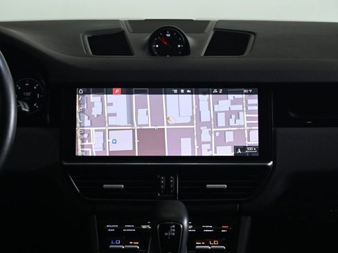 Certified 2021 Porsche Cayenne AWD/4WD image 15