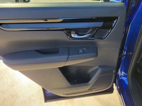 Used 2024 Honda CR-V EX-L image 13
