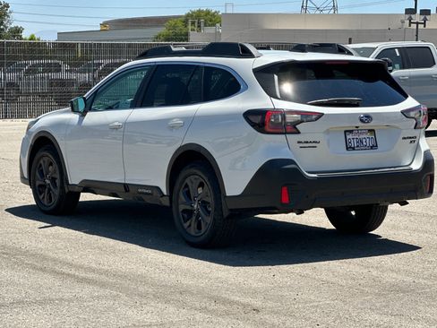 Used 2020 Subaru Outback Onyx Edition XT image 6