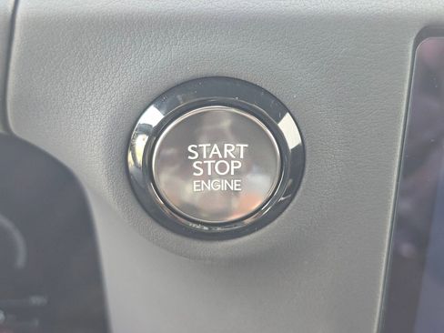 Used 2025 Lexus GX 550 image 31