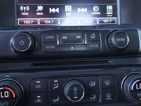 Used 2019 Chevrolet Silverado 1500 LT w/ All Star Edition image 33