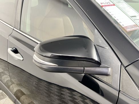 Used 2016 Toyota RAV4 Limited FWD image 13