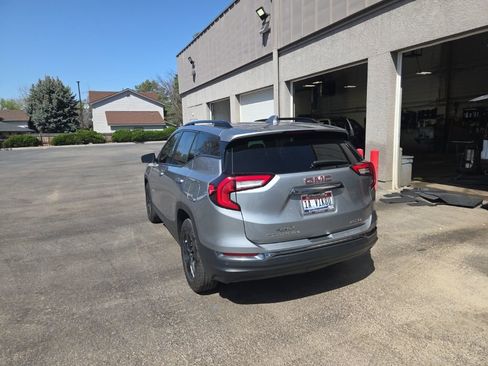 Used 2024 GMC Terrain AT4 w/ Infotainment Package II image 3