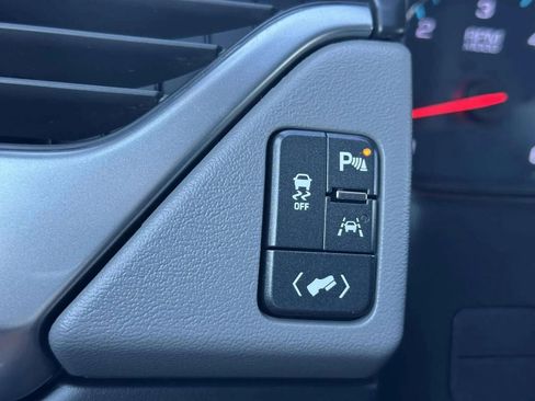Used 2020 Chevrolet Tahoe LT image 32