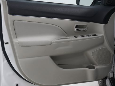 Used 2016 Mitsubishi Outlander Sport FWD image 12