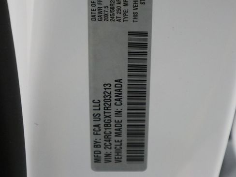 New 2026 Chrysler Pacifica Select image 39