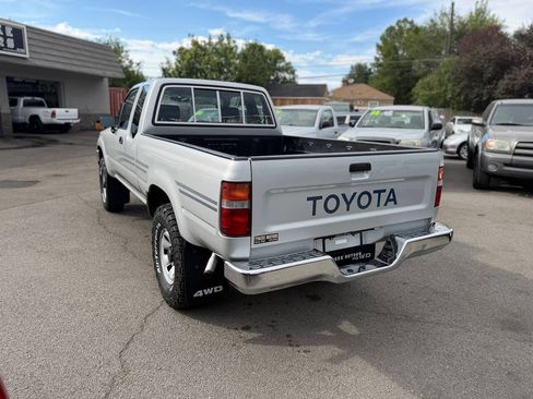 Used 1991 Toyota Pickup Deluxe AWD/4WD image 44