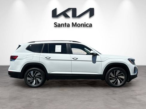 Used 2024 Volkswagen Atlas SE AWD/4WD image 7