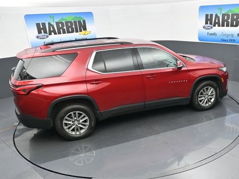 Used 2023 Chevrolet Traverse LT image 25