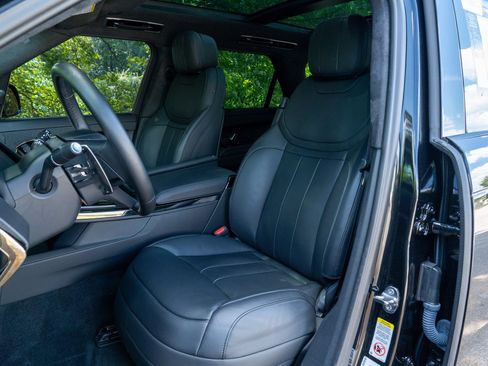 Used 2025 Land Rover Range Rover Sport Autobiography AWD/4WD image 15