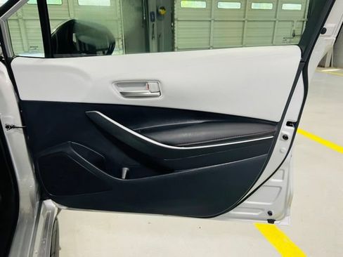 Used 2024 Toyota Corolla SE FWD image 32
