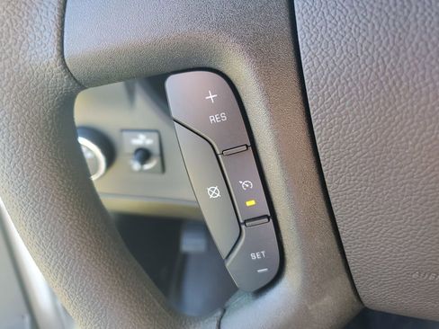 New 2025 Chevrolet Express 2500 w/ Driver Convenience Package image 26