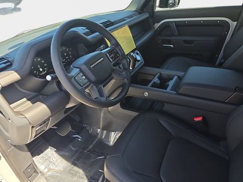 New 2026 Land Rover Defender 110 X-Dynamic SE AWD/4WD image 13