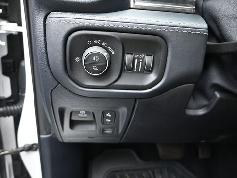 Used 2021 RAM 1500 Limited RWD image 12