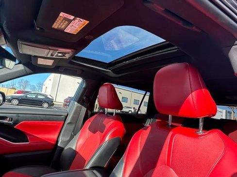 Used 2023 Toyota Highlander XSE image 25