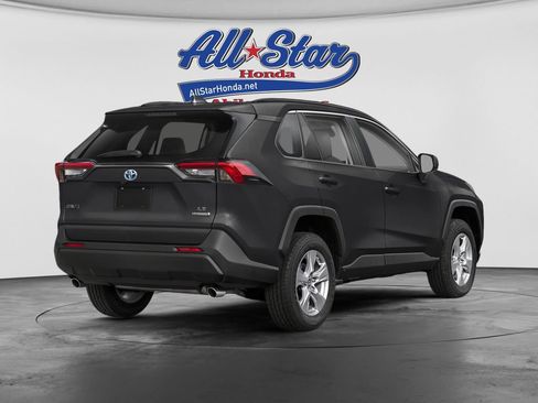 Used 2025 Toyota RAV4 LE AWD/4WD image 2
