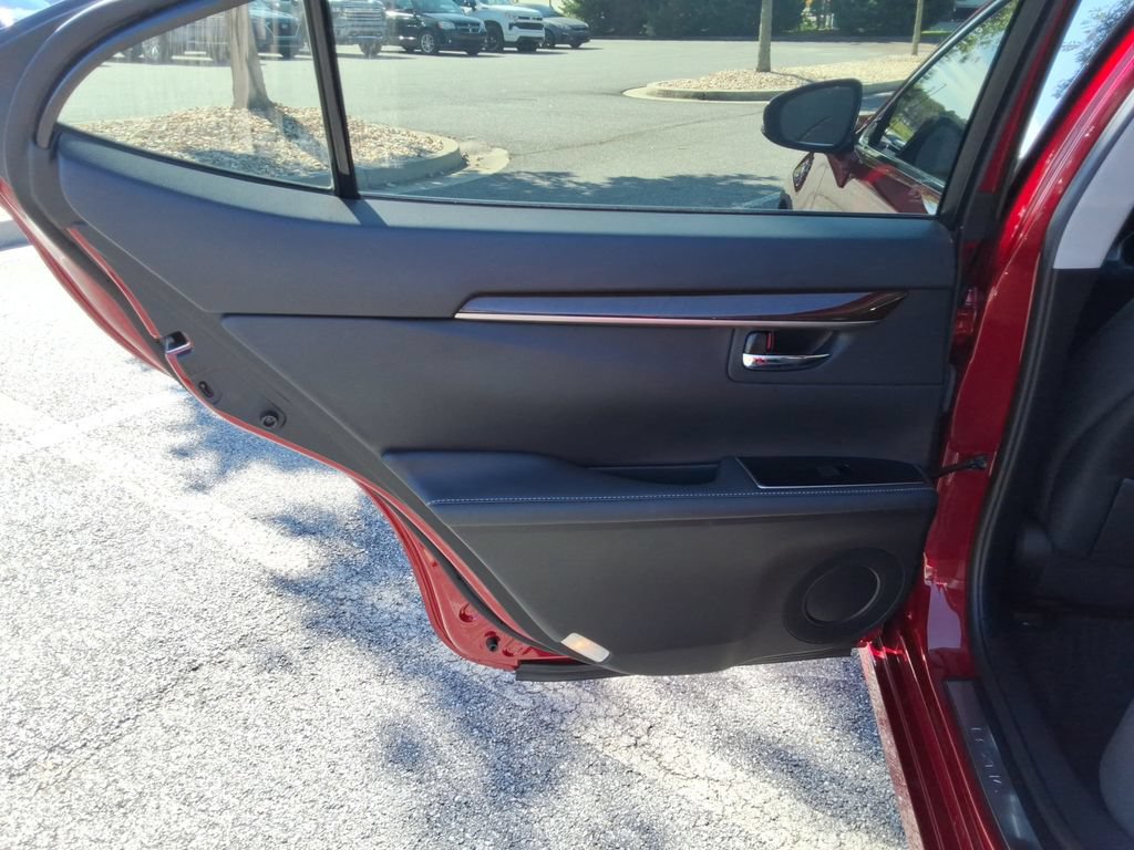 Used 2016 Lexus ES 350 w/ Luxury Package w/Wood Trim FWD image 17
