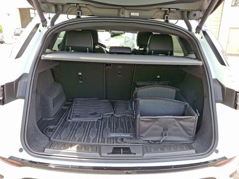 Used 2025 Land Rover Range Rover Evoque S image 26