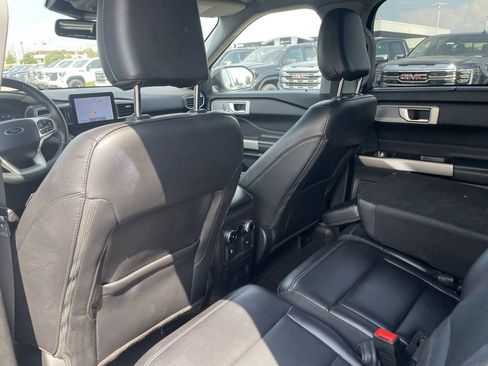 Used 2023 Ford Explorer Limited image 25