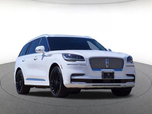 Used 2022 Lincoln Aviator Reserve w/ Equipment Group 201A RWD image 3