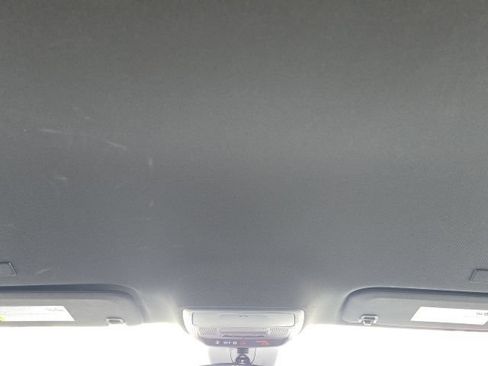 Used 2025 Chevrolet Traverse LT w/ LPO, Floor Liner Package FWD image 40