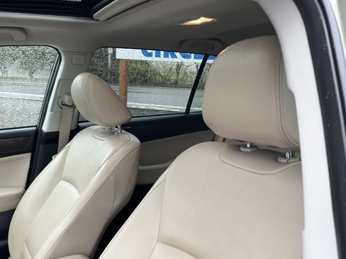 Used 2017 Subaru Outback 2.5i Limited image 16