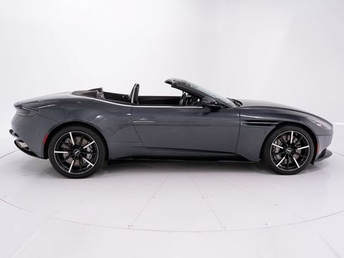 Used 2023 Aston Martin DB11 Volante RWD image 6