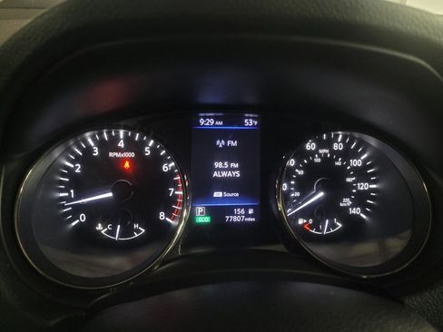 Used 2018 Nissan Rogue S image 23