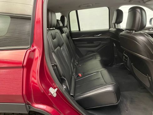 Certified 2023 Jeep Grand Cherokee Limited AWD/4WD image 28