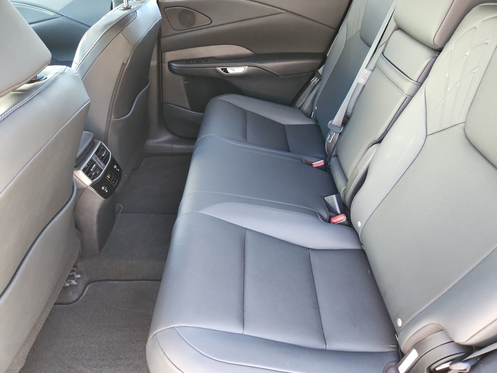 Used 2026 Lexus RX 350h w/ Convenience Package AWD/4WD image 17