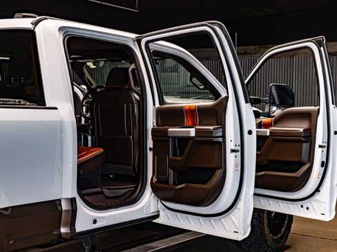 Used 2022 Ford F250 King Ranch w/ King Ranch Ultimate Package image 30