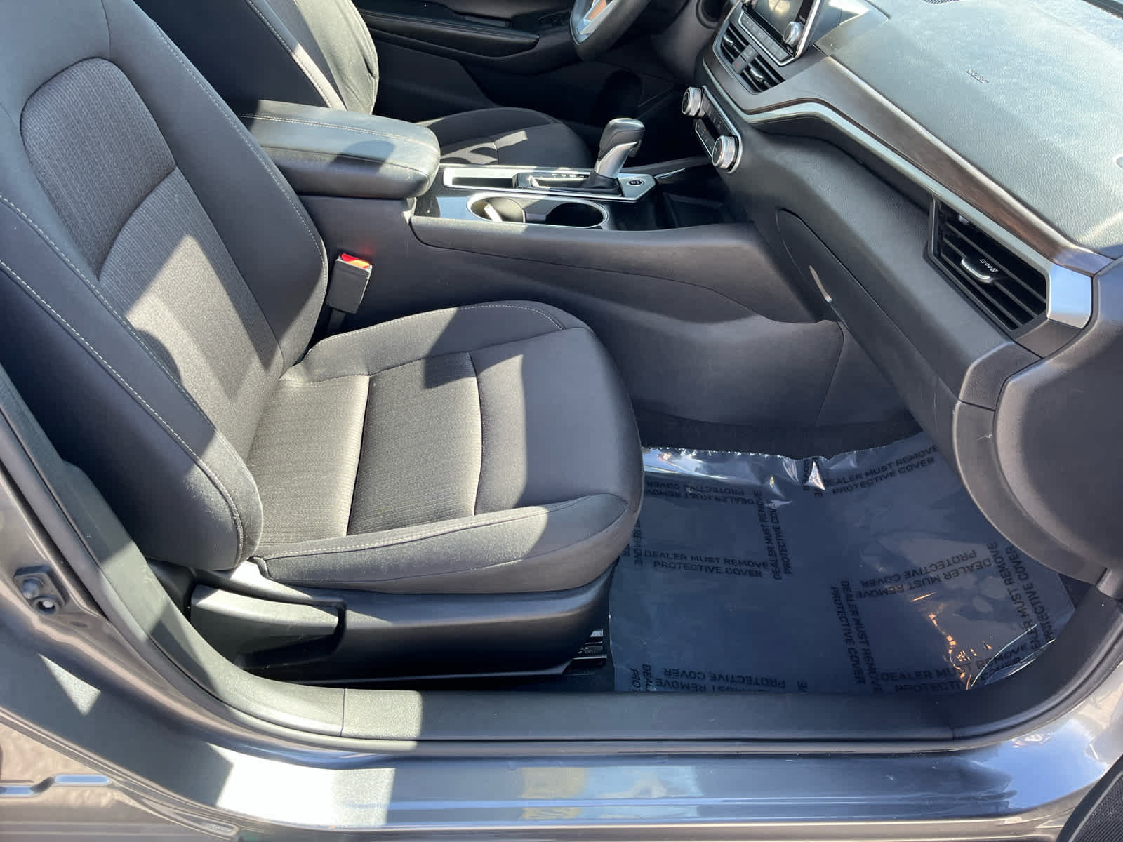 Used 2024 Nissan Altima 2.5 SV FWD image 29