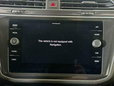 Used 2023 Volkswagen Tiguan SE FWD image 21
